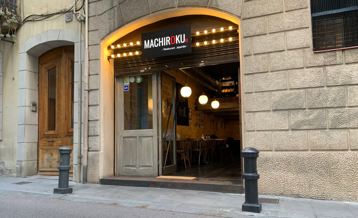 Entrada del restaurant Machiroku